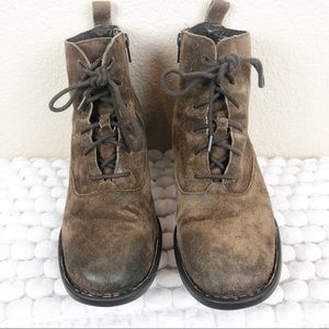 Born Tasso ankle boots size 8.5M